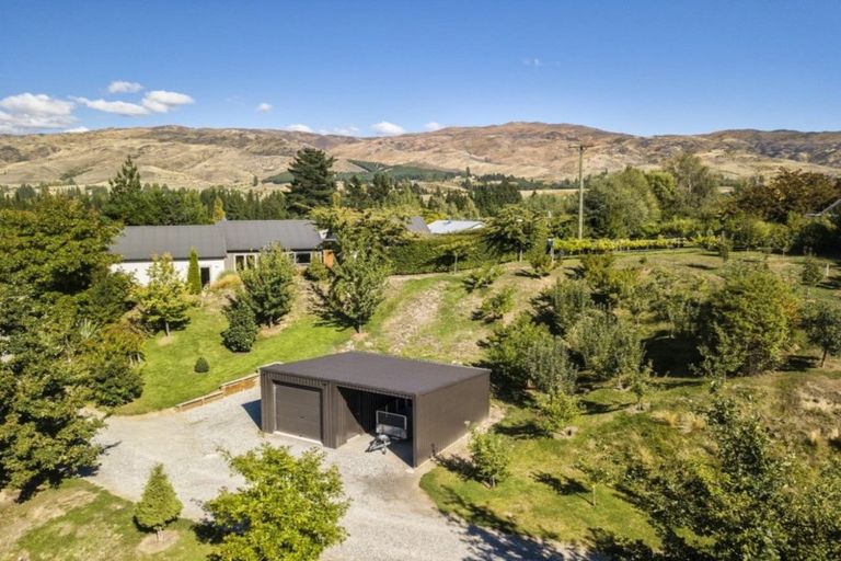 Photo of property in 8 Short Street, Bannockburn, Cromwell, 9384