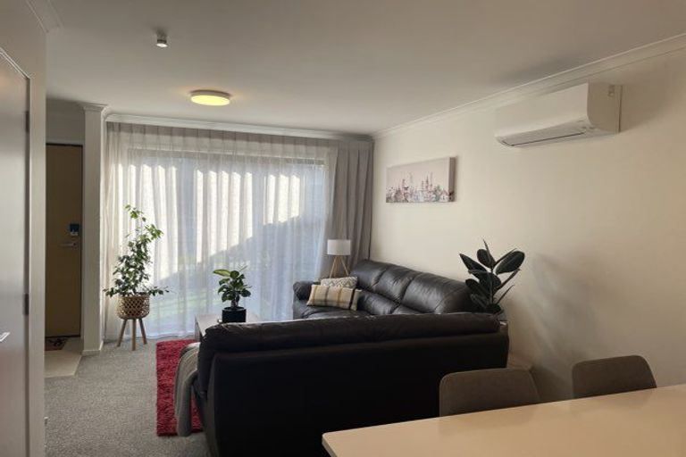 Photo of property in 65 Manarini Road, Westgate, Auckland, 0614