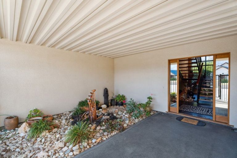 Photo of property in 52 The Dunes, Cromwell, 9310