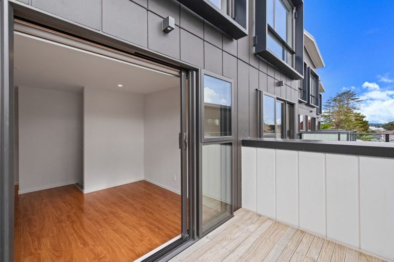 Photo of property in 16 Red Arches Road, Henderson, Auckland, 0610