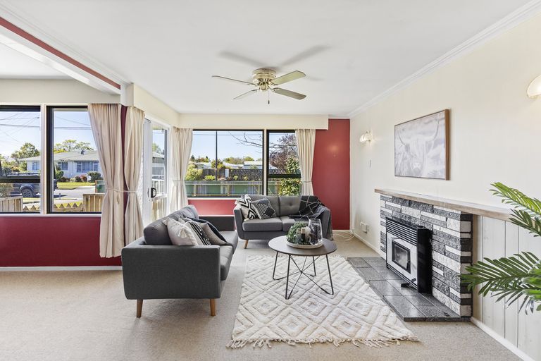 Photo of property in 21 Bledisloe Street, Solway, Masterton, 5810