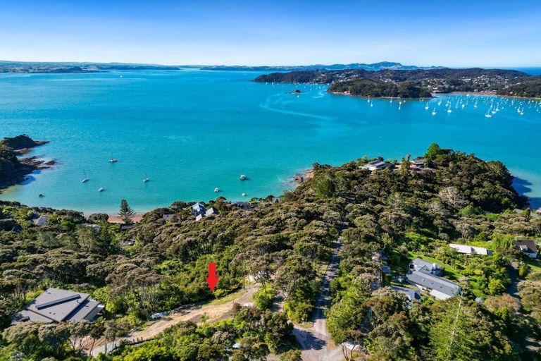 Photo of property in 178 Te Wahapu Road, Russell, 0272