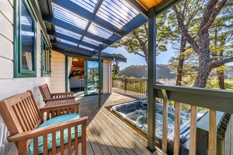 Photo of property in 19 Carlow Grove, Birchville, Upper Hutt, 5018