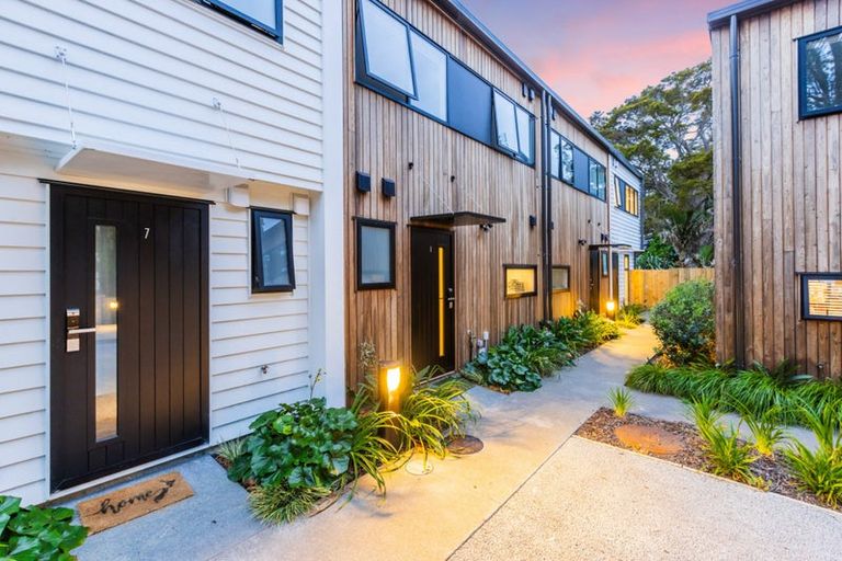 Photo of property in 10/63 Hillcrest Avenue, Hillcrest, Auckland, 0627