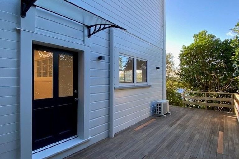 Photo of property in 23 Central Terrace, Kelburn, Wellington, 6012