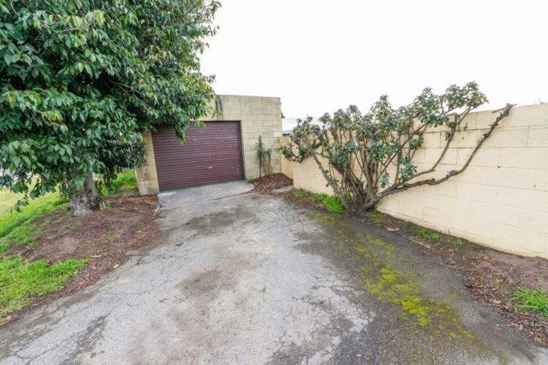 Photo of property in 4 Campbell Street, Alexandra, 9320