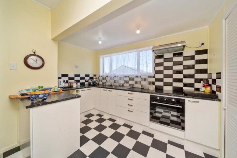 Photo of property in 55 Domett Street, Opunake, 4616