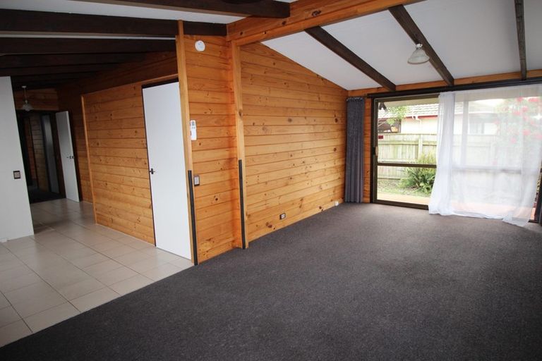 Photo of property in 7 Newton Place, Westbrook, Palmerston North, 4412