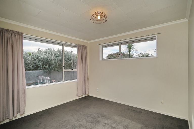 Photo of property in 72a Oram Avenue, New Brighton, Christchurch, 8061