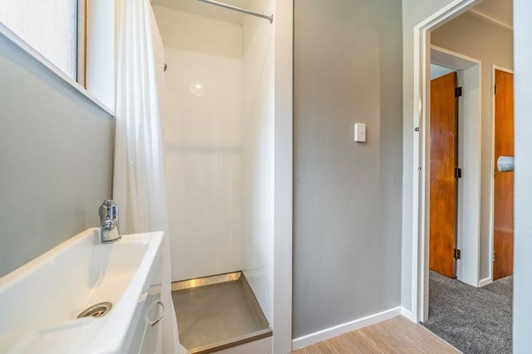 Photo of property in 33b Cleary Street, Waterloo, Lower Hutt, 5011