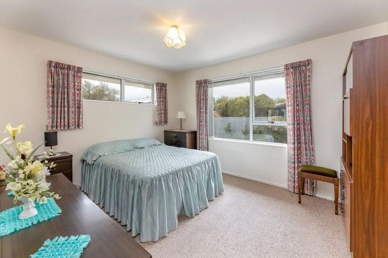 Photo of property in 22 Kennedys Bush Road, Halswell, Christchurch, 8025