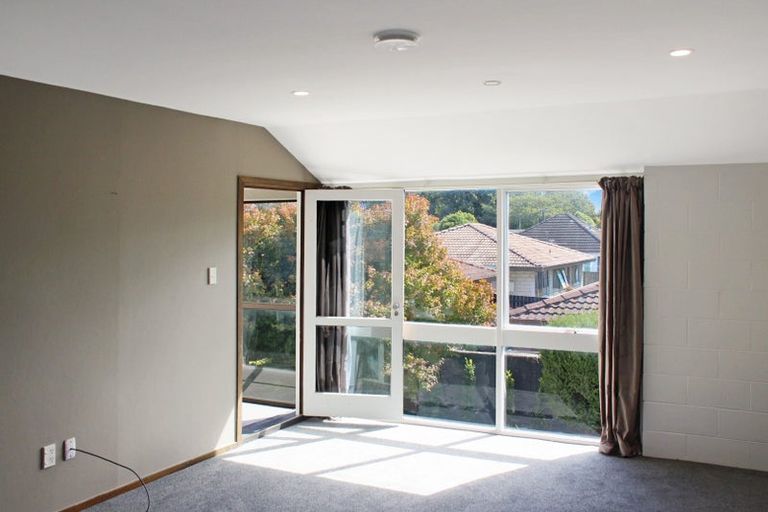 Photo of property in 2/107 Holly Road, St Albans, Christchurch, 8014