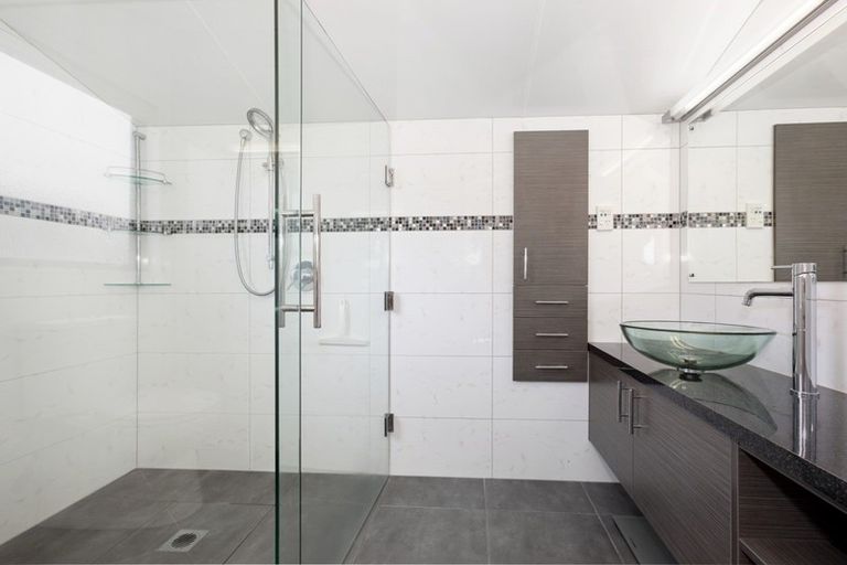 Photo of property in 48 Samwell Drive, Whitby, Porirua, 5024