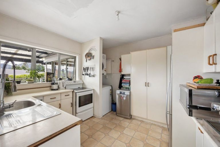 Photo of property in 3 Grendon Road, Titirangi, Auckland, 0604