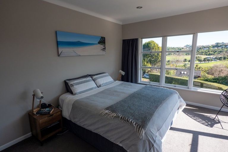 Photo of property in 39 Sylvan Avenue, Northcote, Auckland, 0627