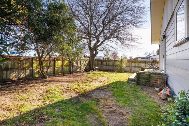Photo of property in 2 Lockhart Avenue, Milson, Palmerston North, 4414