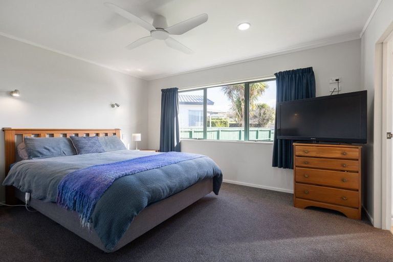 Photo of property in 18 Rosehill Place, Nawton, Hamilton, 3200