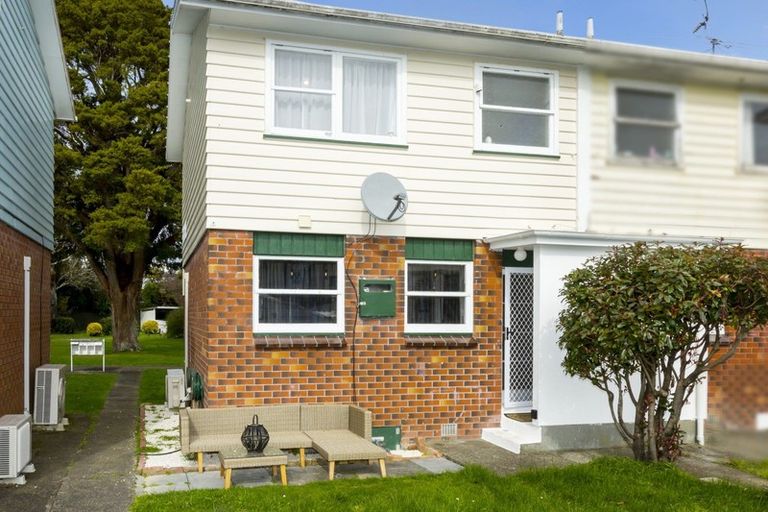 Photo of property in Verona Flats, 4/48 Merton Street, Trentham, Upper Hutt, 5018