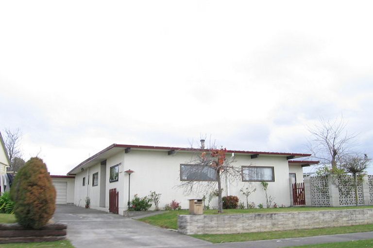 Photo of property in 5 Selkirk Street, Tamatea, Napier, 4112