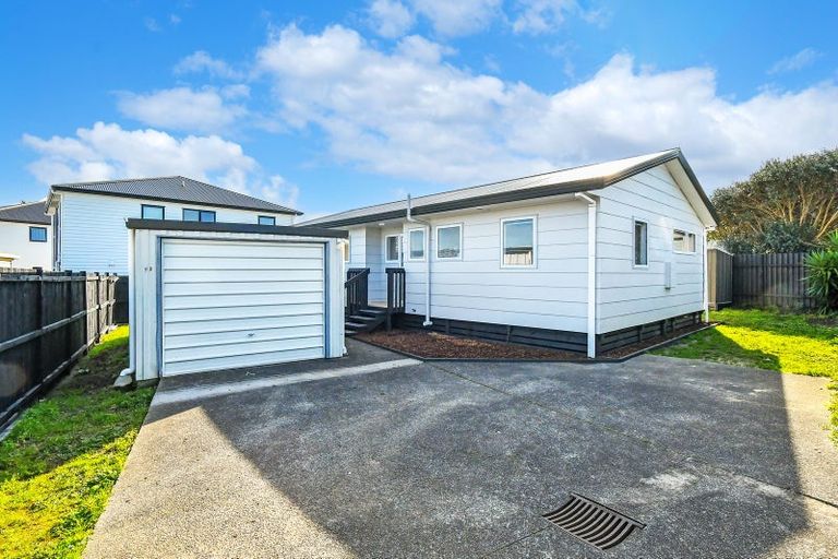 Photo of property in 1/5 Navigator Place, Papatoetoe, Auckland, 2025