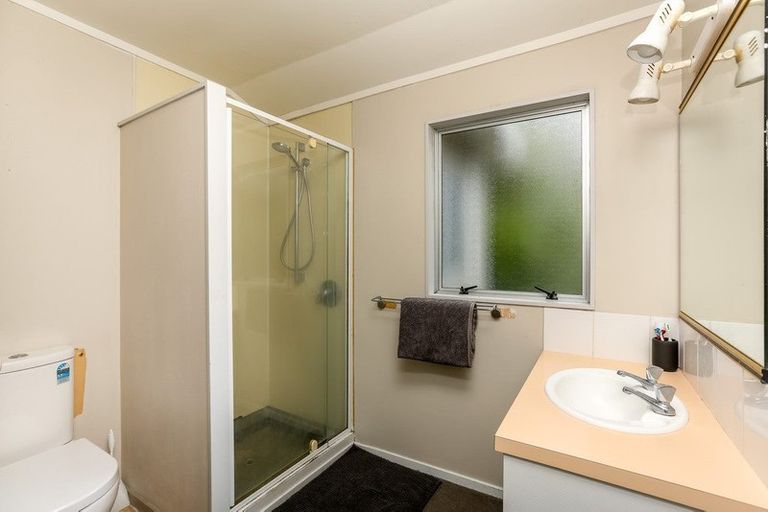Photo of property in 11 Crownhill Street, Spotswood, New Plymouth, 4310