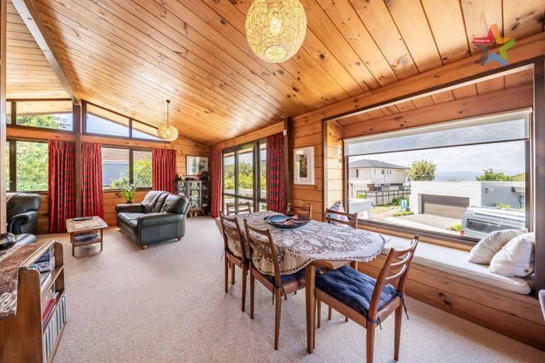 Photo of property in 18 Orissa Crescent, Broadmeadows, Wellington, 6035