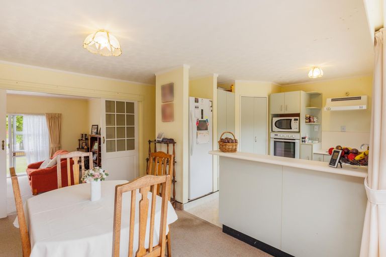 Photo of property in 12 Wedgwood Grove, Highbury, Palmerston North, 4412