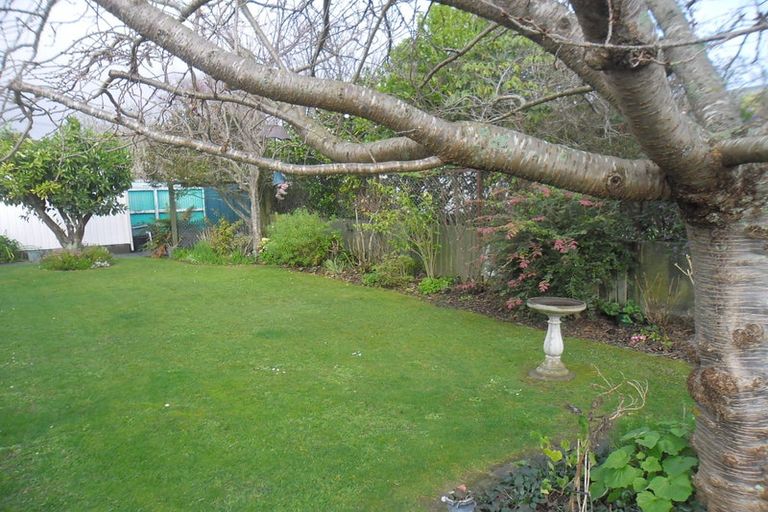 Photo of property in 347b Te Moana Road, Waikanae, 5036