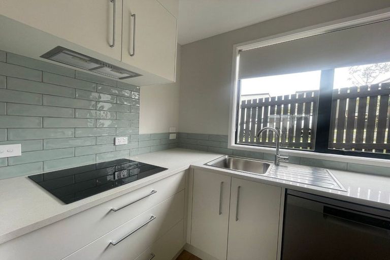 Photo of property in 79 Huri Street, Mangere Bridge, Auckland, 2022