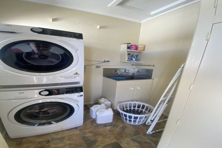 Photo of property in 12 Palmerston Road, Havelock North, 4130