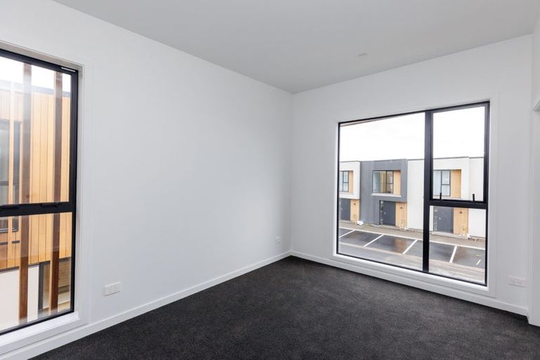 Photo of property in 18/10 Trieste Way, Paraparaumu, 5032