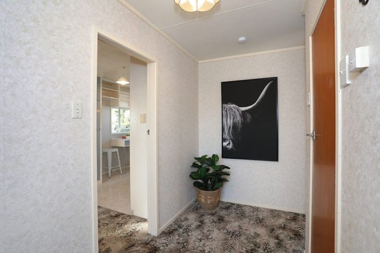 Photo of property in 1 Edward Street, Bulls, 4818