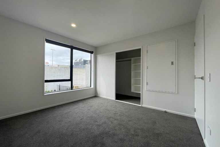Photo of property in 2/321 Lincoln Road, Addington, Christchurch, 8024