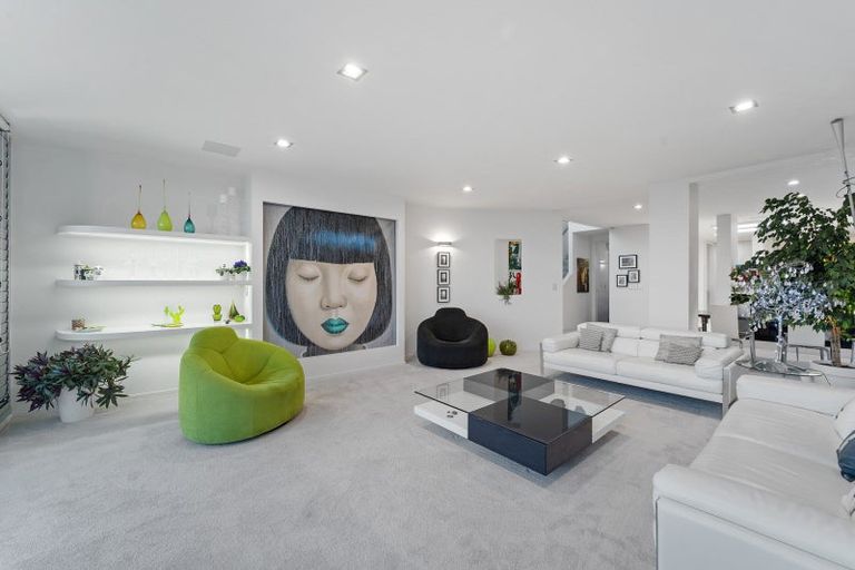 Photo of property in 10a Eastcliffe Road, Castor Bay, Auckland, 0620