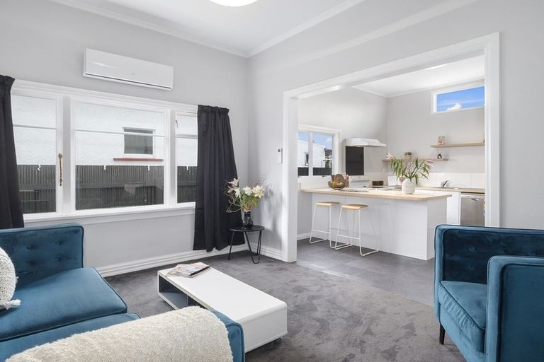 Photo of property in 256 Oxford Street, South Dunedin, Dunedin, 9012