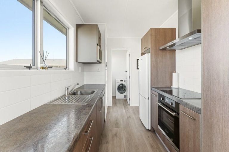 Photo of property in 16 Girven Road, Mount Maunganui, 3116