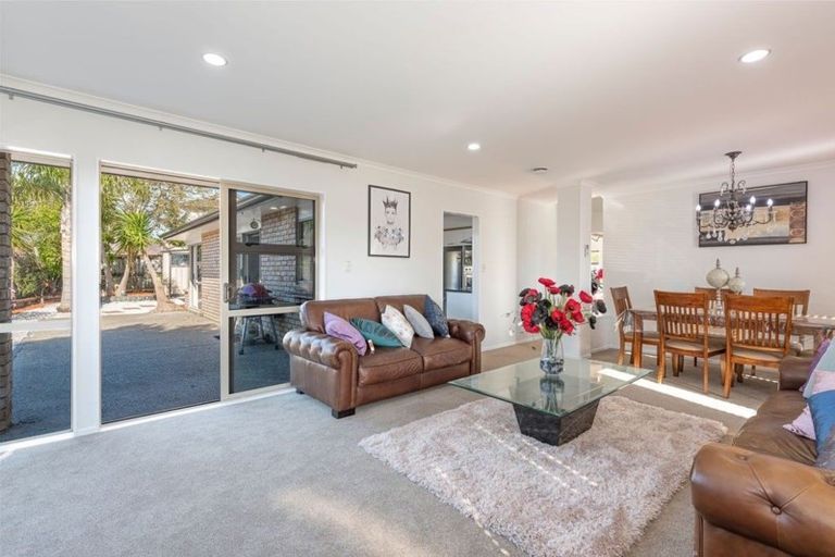 Photo of property in 4 Stornaway Drive, Flat Bush, Auckland, 2016