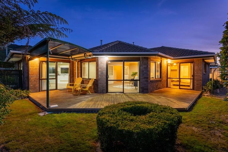 Photo of property in 86 Parata Street, Waikanae, 5036