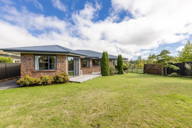 Photo of property in 10 Parkland Drive, Waipawa, 4210