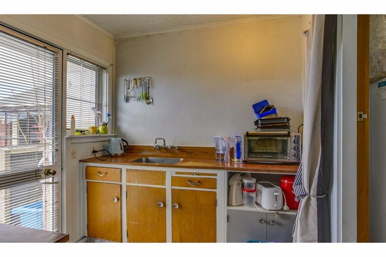 Photo of property in 2/6 Hatton Street, West End, Timaru, 7910