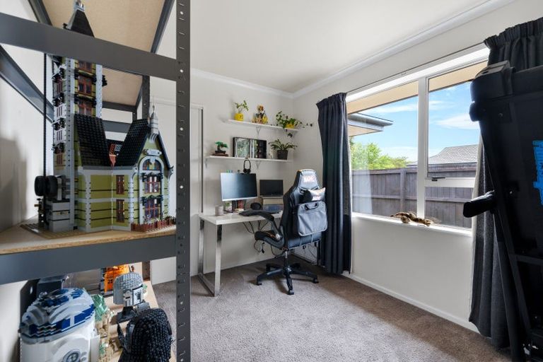 Photo of property in 25b Welsford Street, Woodend, 7610