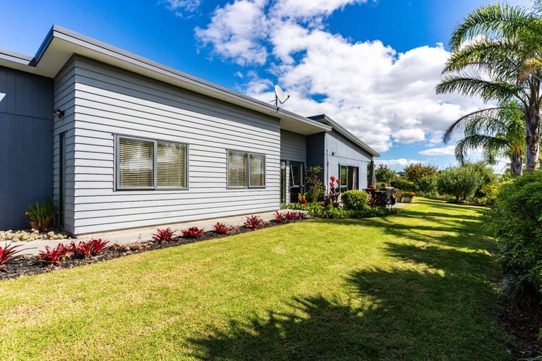 Photo of property in 64b Jack Boyd Drive, Mangawhai Heads, Kaiwaka, 0573