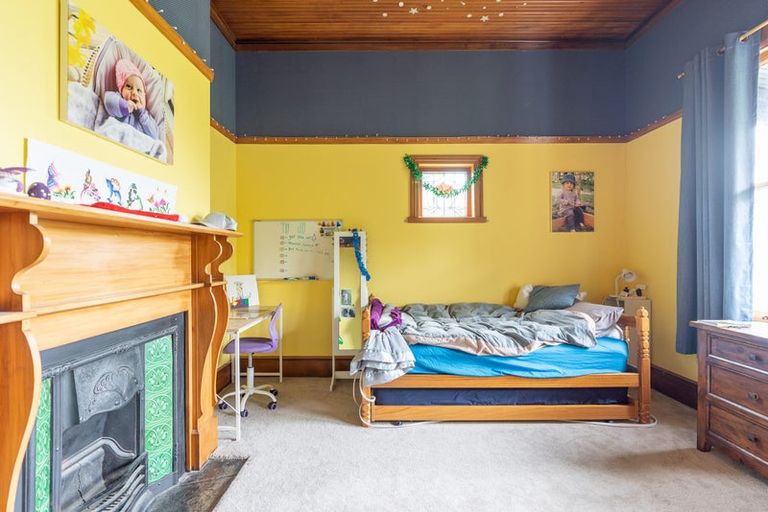 Photo of property in 54 Brightwater Terrace, Terrace End, Palmerston North, 4410