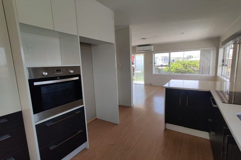 Photo of property in 1 Browns Road, Manurewa, Auckland, 2102