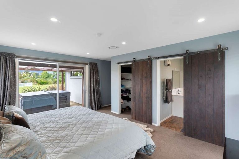 Photo of property in 1378 Poyntzs Road, West Eyreton, Rangiora, 7475