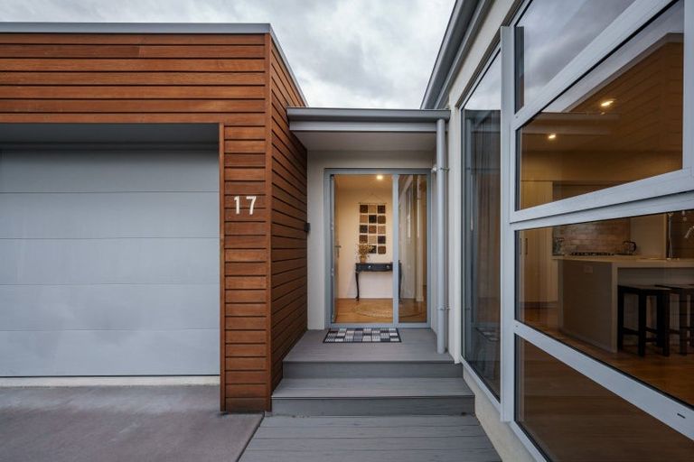 Photo of property in 17 Daniels Terrace, Wanaka, 9305