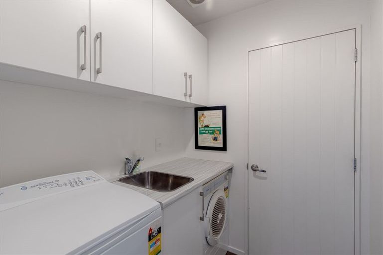 Photo of property in 84 Trafalgar Street, St Albans, Christchurch, 8014