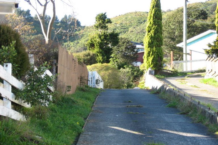Photo of property in 41 Petrie Street, Wainuiomata, Lower Hutt, 5014