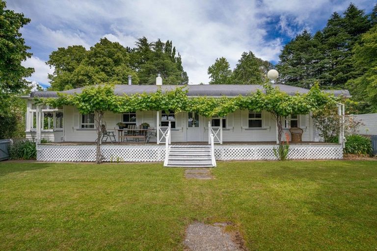 Photo of property in 373 Matahiwi Road, Matahiwi, Masterton, 5888