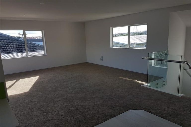 Photo of property in 4a Binsted Road, New Lynn, Auckland, 0600